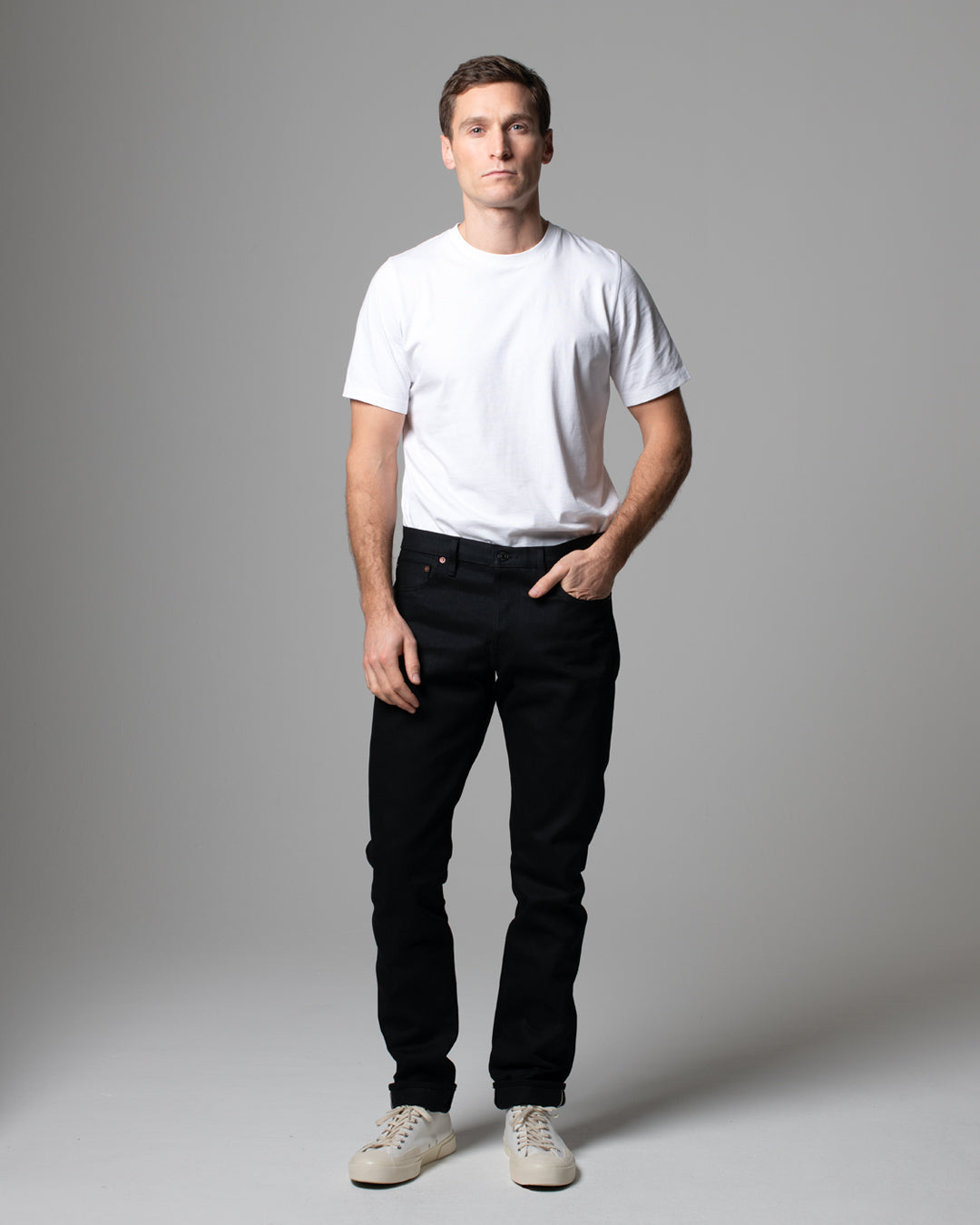 001 SLIM FIT - 13.5 OZ BLACK - RAW DENIM SELVEDGE JEAN