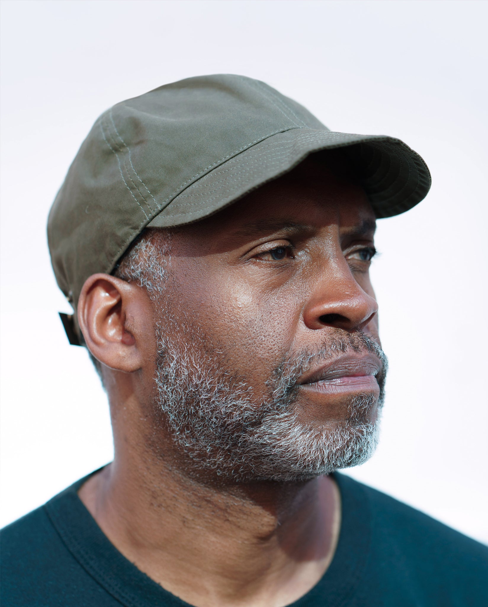 CAP IN KHAKI CANVAS