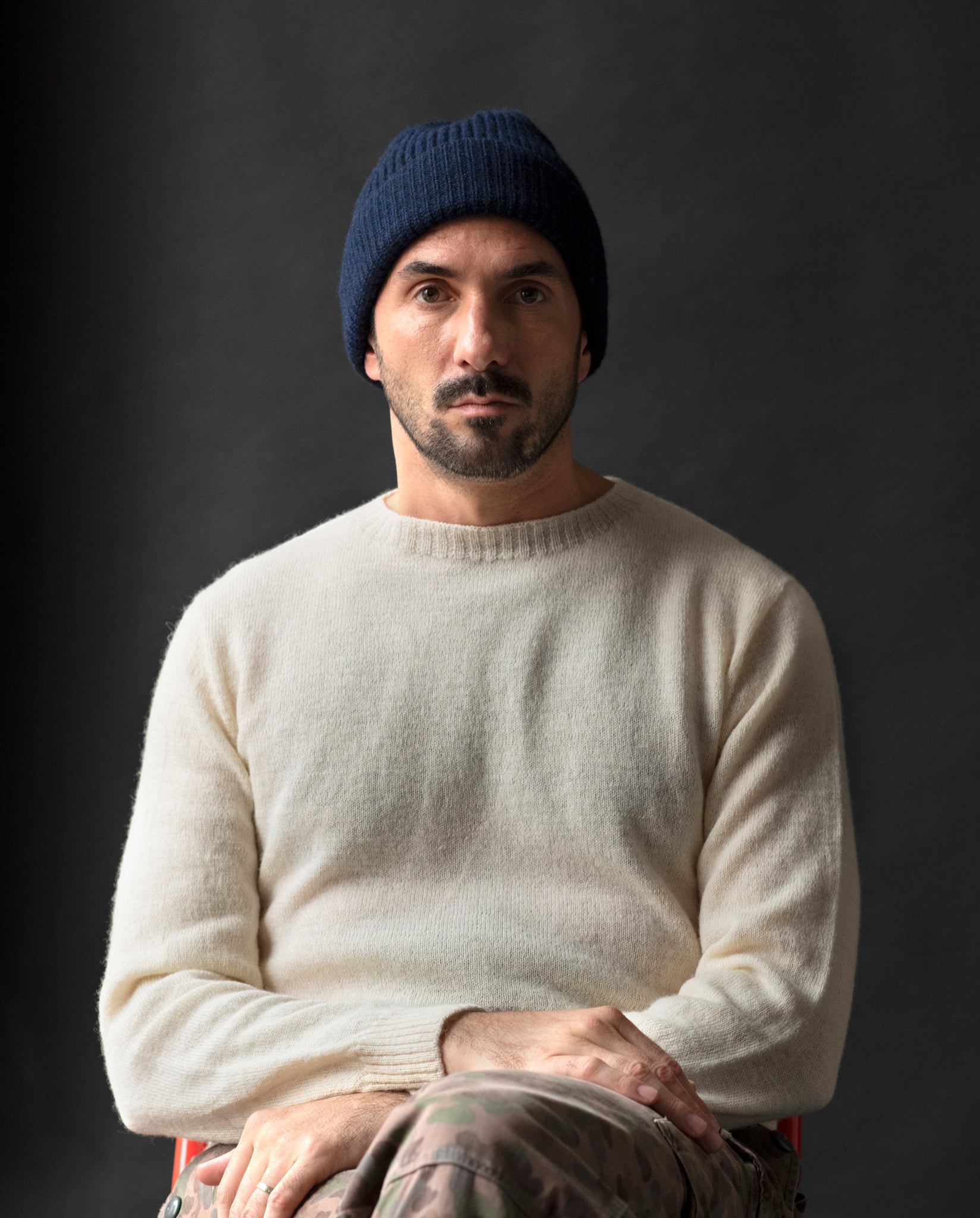 NAVY MERINO WOOL BEANIE